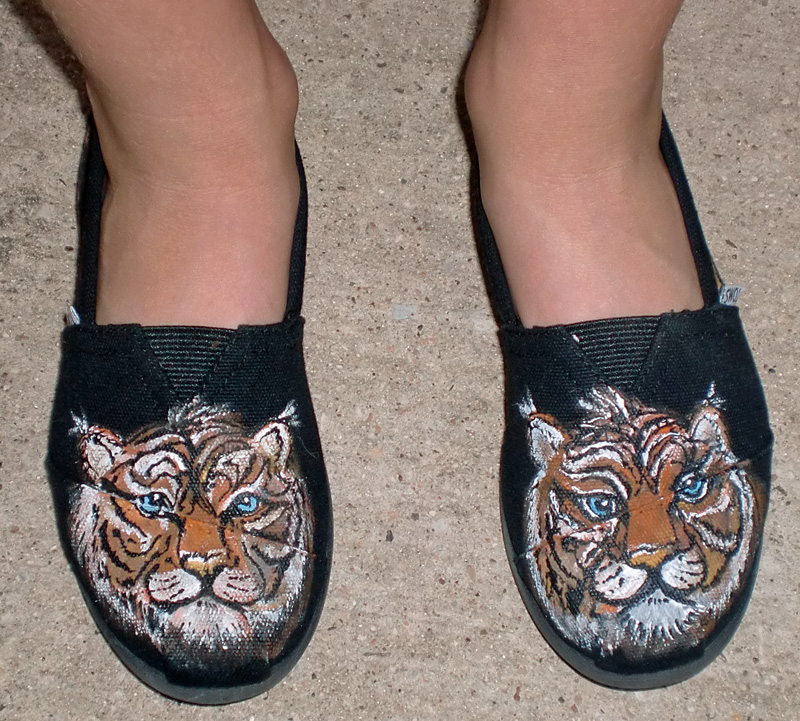 Black Tiger Toms no bling Tiger Toms no bling
