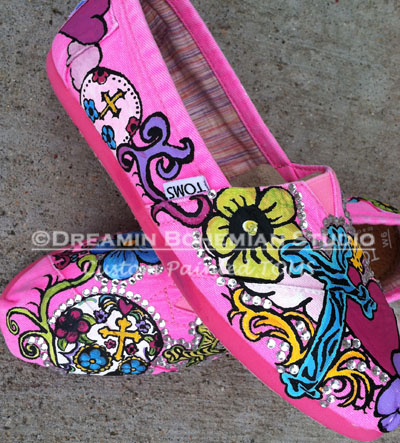 Sugar Skulls and Crosses Hot Pink Toms side view hot pink toms with bright colored skulls crosses and flowers side view