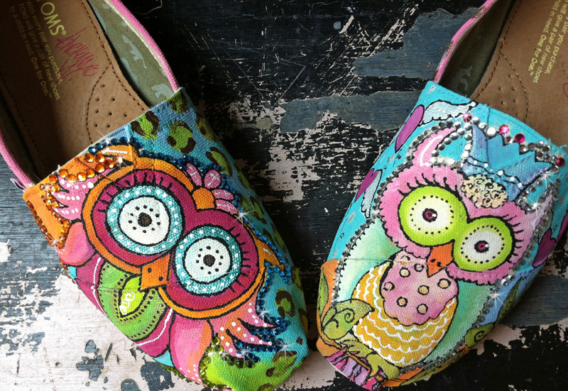 Owls dream in color hand painted toms custom painted toms with owls and lots of dreamy color