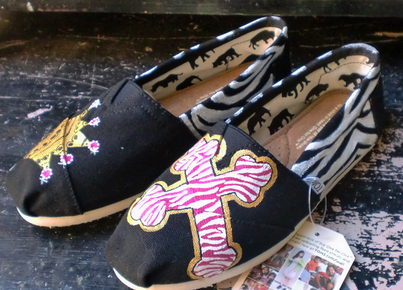 Custom crown and cross with your name on them Crown and Cross painted toms with name