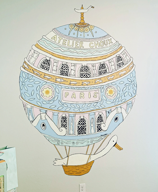 mural of atelier choux hot air balloon in a girls bedroom